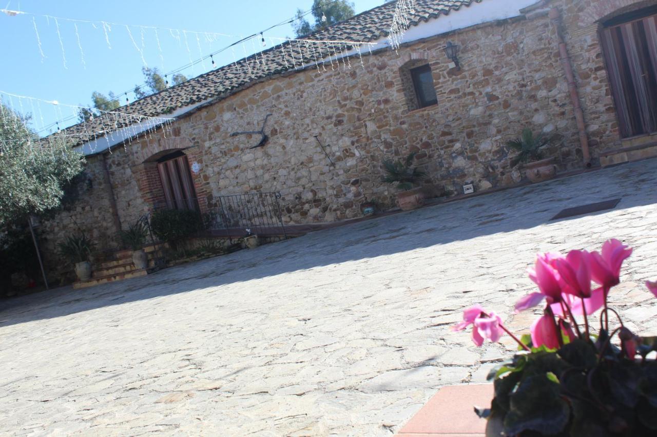 Ponte Calatrasi Agriturismo Roccamena ภายนอก รูปภาพ