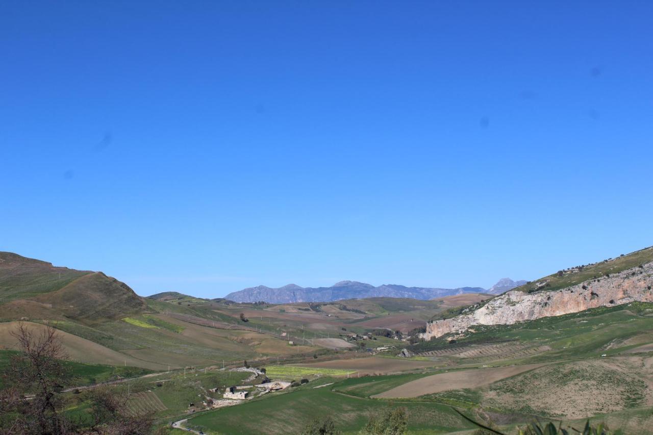 Ponte Calatrasi Agriturismo Roccamena ภายนอก รูปภาพ