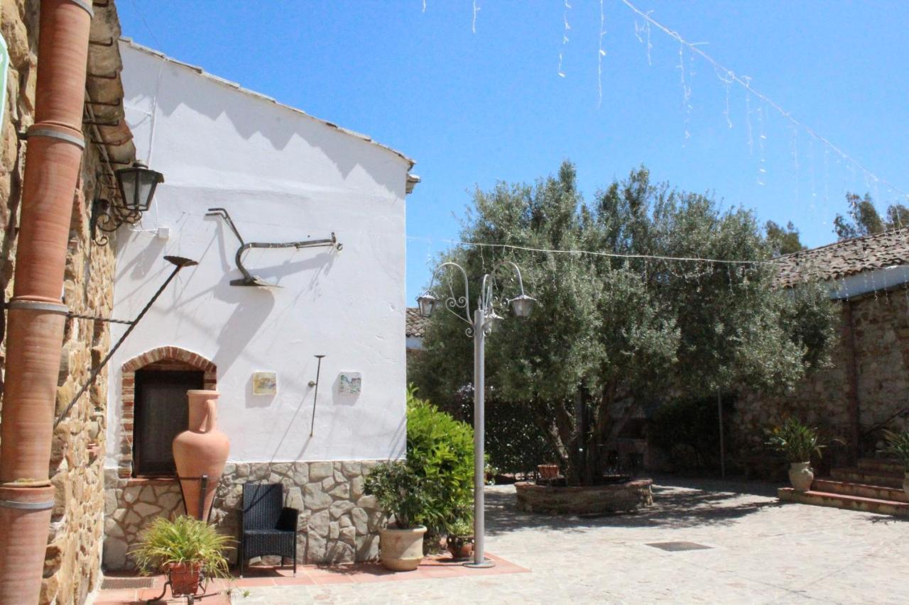Ponte Calatrasi Agriturismo Roccamena ภายนอก รูปภาพ